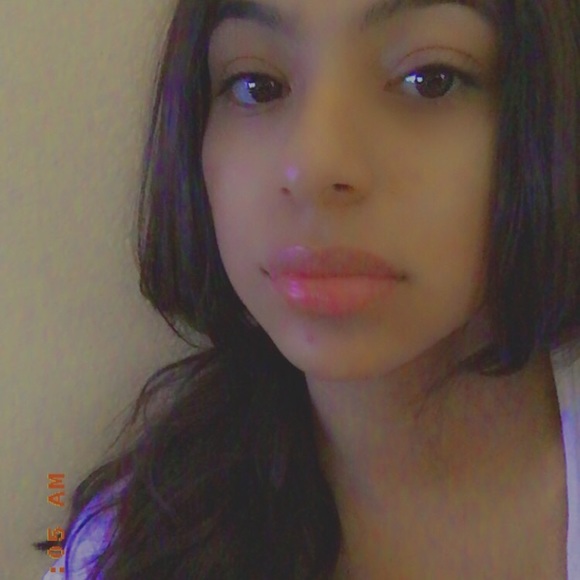 Meet your Posher, Eunice - Picture 1 of 1